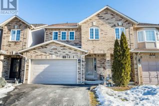 Freehold Townhouse for Sale, 182 Highbury Drive, Hamilton (Stoney Creek Mountain), ON