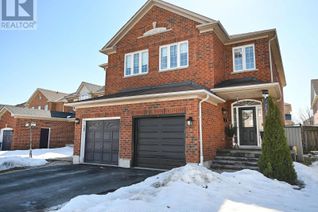 Semi-Detached House for Sale, 7436 Russian Olive Close, Mississauga (Lisgar), ON