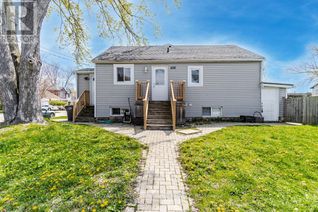 Bungalow for Rent, 1078 Eastmount Avenue #2, Mississauga (Lakeview), ON