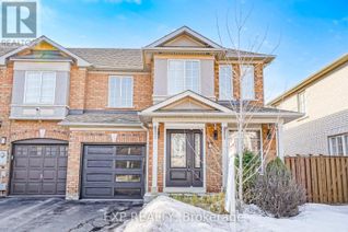 Townhouse for Sale, 17 Waterton Crescent, Richmond Hill (Langstaff), ON