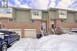 Condo Townhouse for Sale, 116 Deer Run Crescent #30, Bradford West Gwillimbury (Bradford), ON