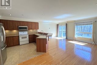 Freehold Townhouse for Rent, 620 Ferguson Drive #33, Milton (1023 - BE Beaty), ON