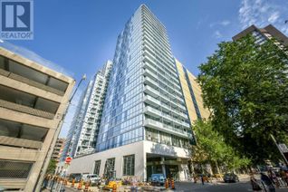 Condo Apartment for Sale, 210 Simcoe Street #1302, Toronto (Kensington-Chinatown), ON