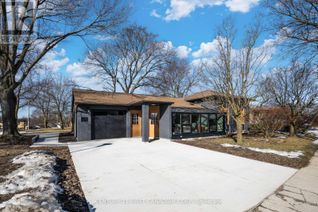 Sidesplit for Sale, 32 Stormont Drive, London, ON