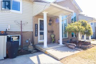 Raised Ranch-Style House for Sale, 1427 Mickaila Crescent, Tecumseh, ON