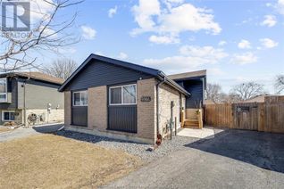 Sidesplit for Sale, 9904 Forest Glade Court, Windsor, ON