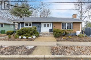 Bungalow for Sale, 7133 Murdoch Avenue, Halifax, NS