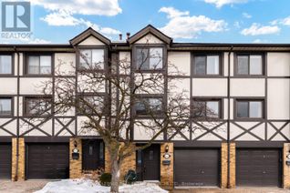 Townhouse for Sale, 4 Bradbrook Road #2, Toronto (Islington-City Centre West), ON