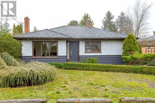 Cottage for Sale, 1867 Neil St, Saanich, BC