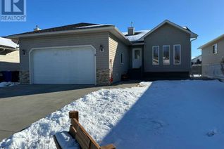 Detached House for Sale, 8 Westridge Drive, Didsbury, AB