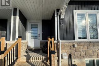 Townhouse for Rent, 8196 Mcleod Road #6 Upper, Niagara Falls (222 - Brown), ON