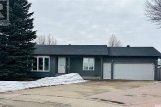 Bungalow for Sale, 508 Holmgren Bay, Estevan, SK