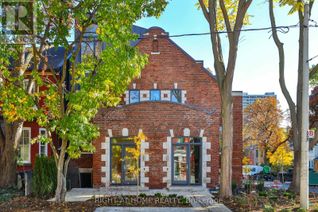 Condo Townhouse for Sale, 225 Brunswick Avenue #PH 1, Toronto (University), ON