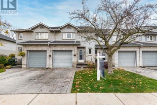 Townhouse for Sale, 1 Royalwood Crescent E #58, Hamilton (Stoney Creek), ON