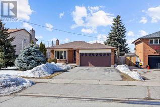 Detached House for Sale, 102 Applewood Crescent, Whitby (Blue Grass Meadows), ON