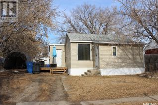 Bungalow for Sale, 605 2nd Street, Estevan, SK