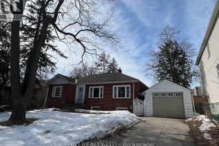 Bungalow for Rent, 82 Church Street S, Richmond Hill (Crosby), ON