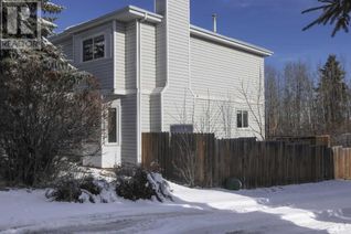 Freehold Townhouse for Sale, 5925 54 Street, Rocky Mountain House, AB