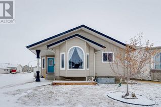 Detached House for Sale, 2 Taylor Drive, Lacombe, AB