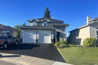 House for Sale, 17 Lakewood Cv S, Spruce Grove, AB