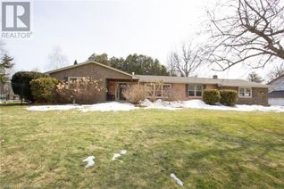 Bungalow for Sale, 15 Coachman Crescent, Hamilton, ON