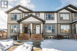 Freehold Townhouse for Sale, 5 Anna Close, Blackfalds, AB