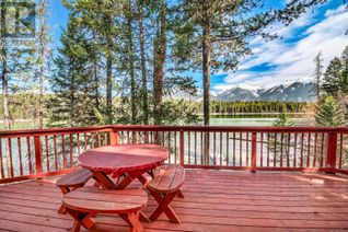 Cabin for Sale, 1249 Tie Lake Shore S Road, Jaffray, BC