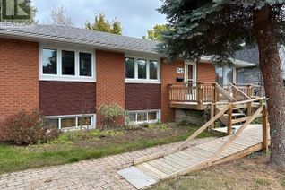 Bungalow for Rent, 542 Wingrove Crescent, Oakville (WO West), ON