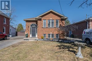 Detached House for Sale, 227 Charing Cross Street, Brantford, ON