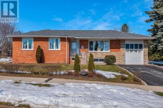 Detached House for Sale, 3 Ruscoe Crescent, Toronto (Willowridge-Martingrove-Richview), ON