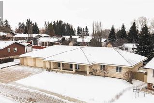 House for Sale, 5235 38 Street Crescent, Innisfail, AB