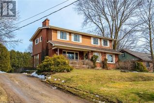 Detached House for Sale, 147 Lloyminn Avenue, Ancaster, ON