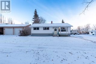 Bungalow for Sale, 205 1 Avenue E, Maidstone, SK