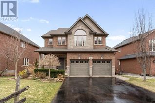 Detached House for Sale, 38 Bell Avenue, Grimsby, ON