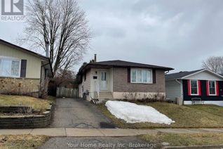 Backsplit for Rent, 67 Silver Aspen Crescent S, Kitchener, ON