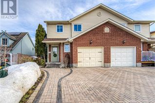 Semi-Detached House for Sale, 631 Pinerow Crescent Unit# A, Waterloo, ON