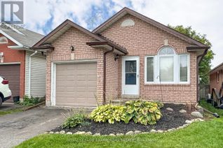 Detached House for Rent, 45 Mcfeeters Crescent, Clarington (Bowmanville), ON