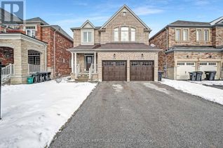 Detached House for Sale, 32 Amberwing Landing, Bradford West Gwillimbury (Bradford), ON