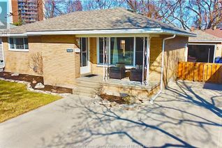 Ranch-Style House for Sale, 418 Lori Street, Windsor, ON