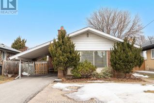 Property for Sale, 31 Pakenham Drive, Toronto (Rexdale-Kipling), ON