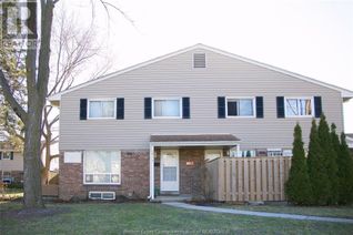 Freehold Townhouse for Sale, 2913 Meadowbrook Lane #6, Windsor, ON