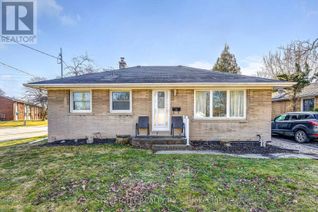 Detached House for Sale, 2 Meehan Street, St. Thomas, ON