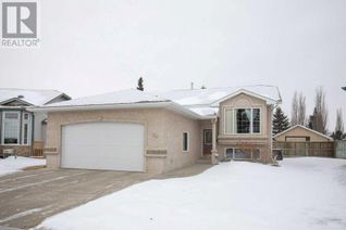 Detached House for Sale, 20 Ahlstrom Close, Red Deer, AB