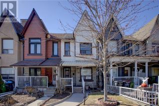 Townhouse for Sale, 82 Uxbridge Avenue E, Toronto, ON