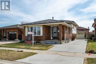 Backsplit for Sale, 56 Classic Crescent, London East (East P), ON