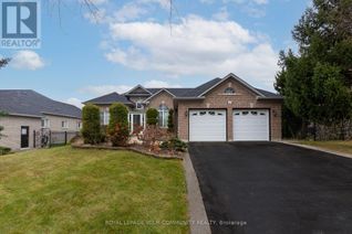 Detached Bungalow for Sale, 176 Laurentian Boulevard, Vaughan, ON