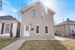 Detached House for Sale, 175 Sydenham Street, Brantford, ON