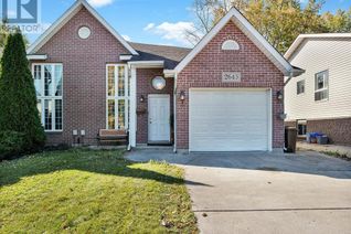 Raised Ranch-Style House for Rent, 2643 Carissa #UPPER, Windsor, ON