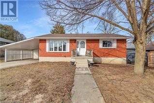 Bungalow for Sale, 156 12th Avenue, Hanover, ON