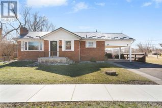 Bungalow for Sale, 3105 California Avenue, Windsor, ON